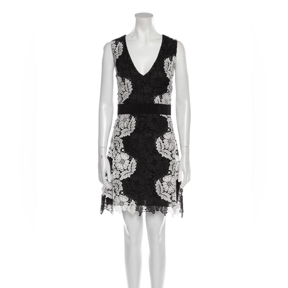 Alice and Olivia Lace Dress, size M